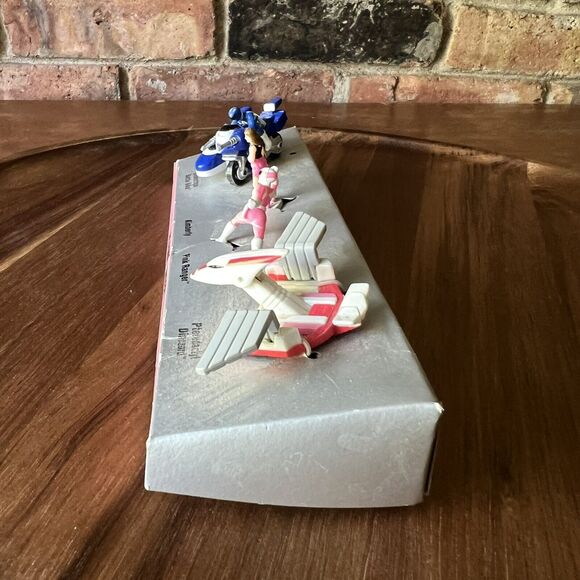 Micro Machines Mighty Morphin Power Rangers #5 Pink Ranger Set Galoob 1994 - Picture 15 of 16